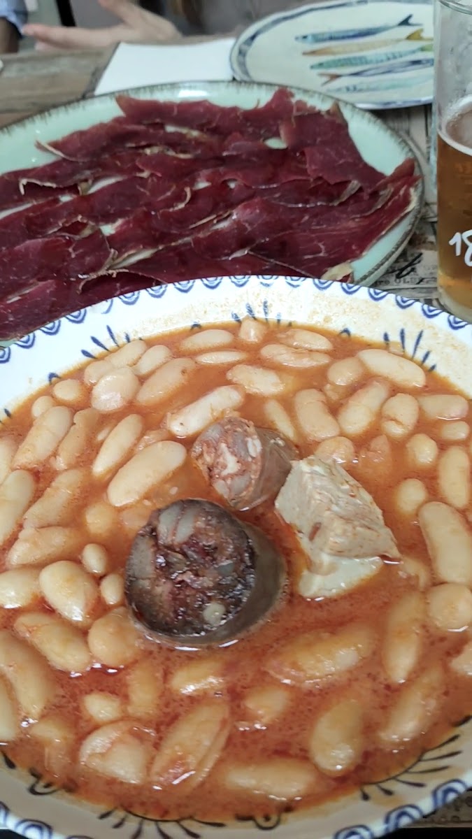 Vinateria La Sastreria-2